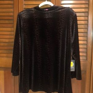 Vince Camuto Sweater